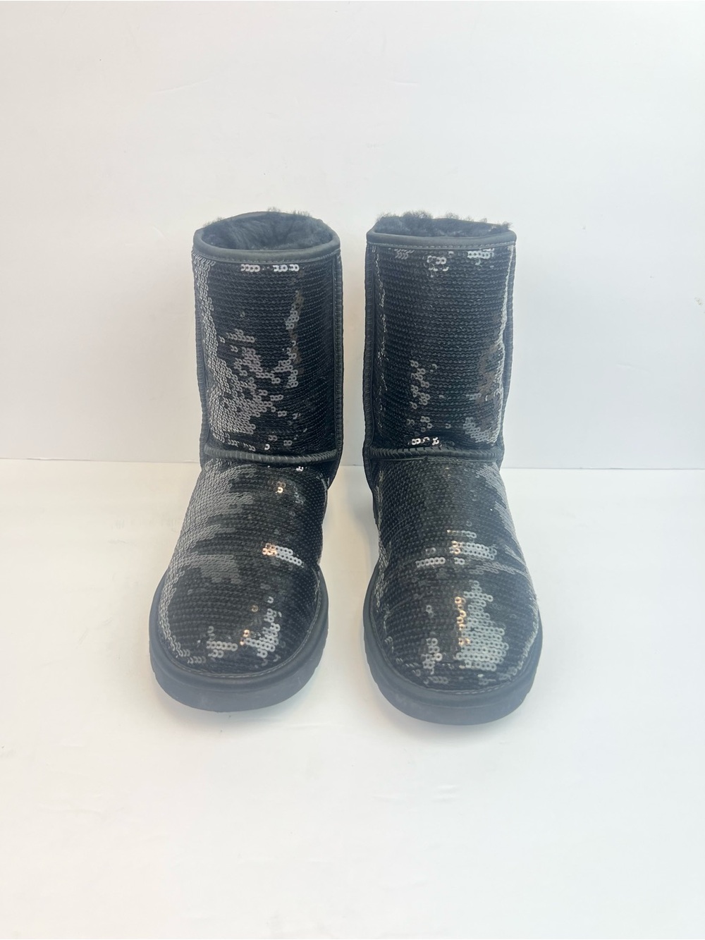 Uggs Womens Size 7 Australia Short Boots Black Sequin Sheepskin 3161 Sparkle UGG